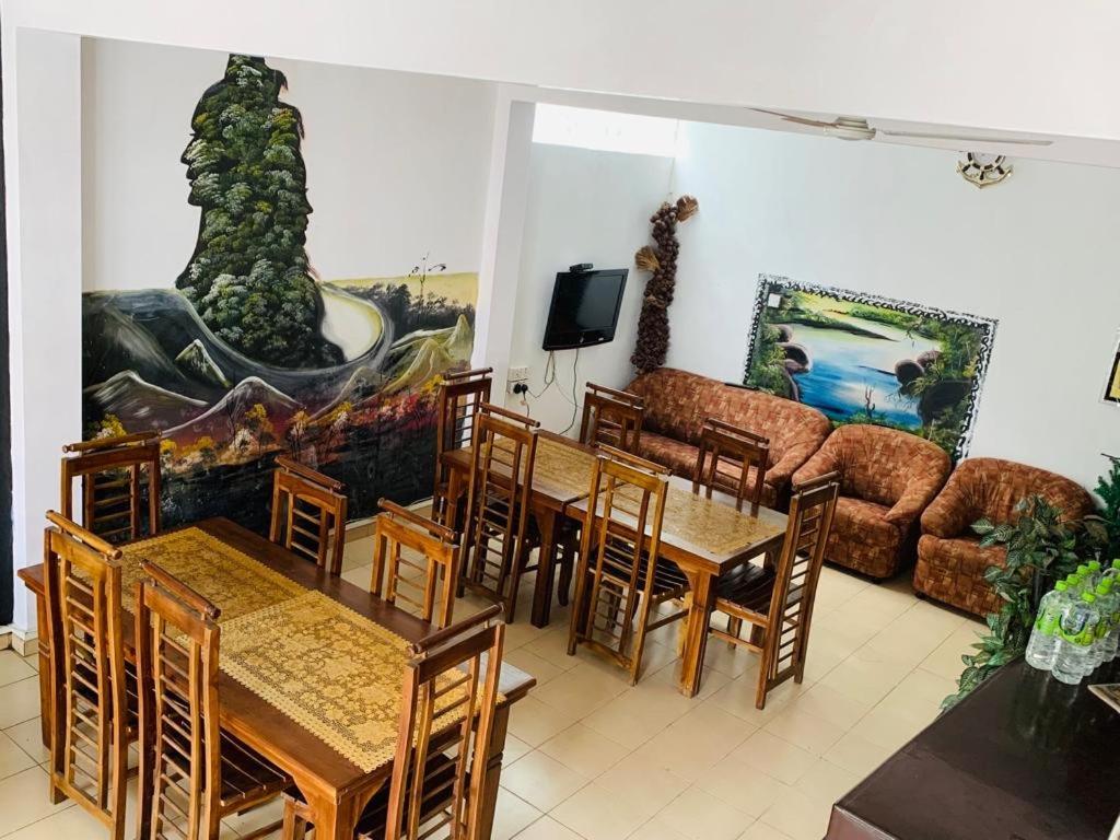 Hotel Siumi Rest Nallathanniya Exteriér fotografie